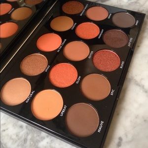 AUTHENTIC MORPHE DAY SLAYER EYESHADOW PALETTE 15D